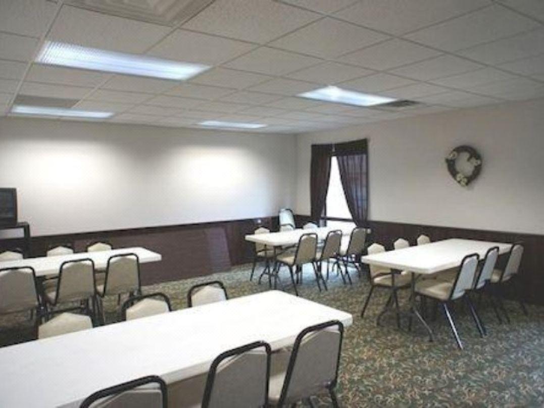 Econo Lodge Inn & Suites Уисконсин Делс Екстериор снимка