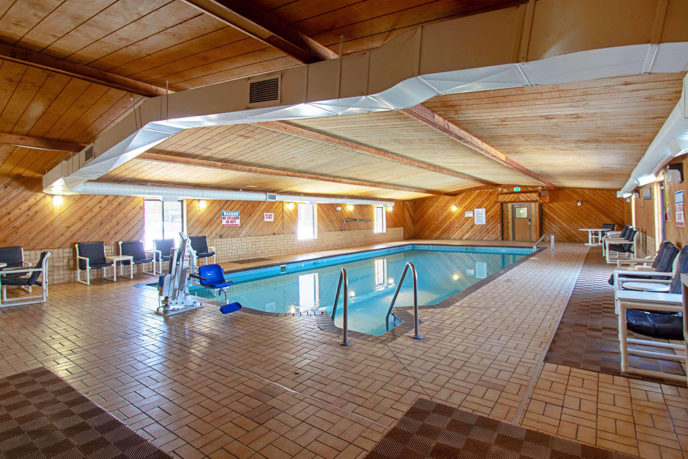 Econo Lodge Inn & Suites Уисконсин Делс Екстериор снимка
