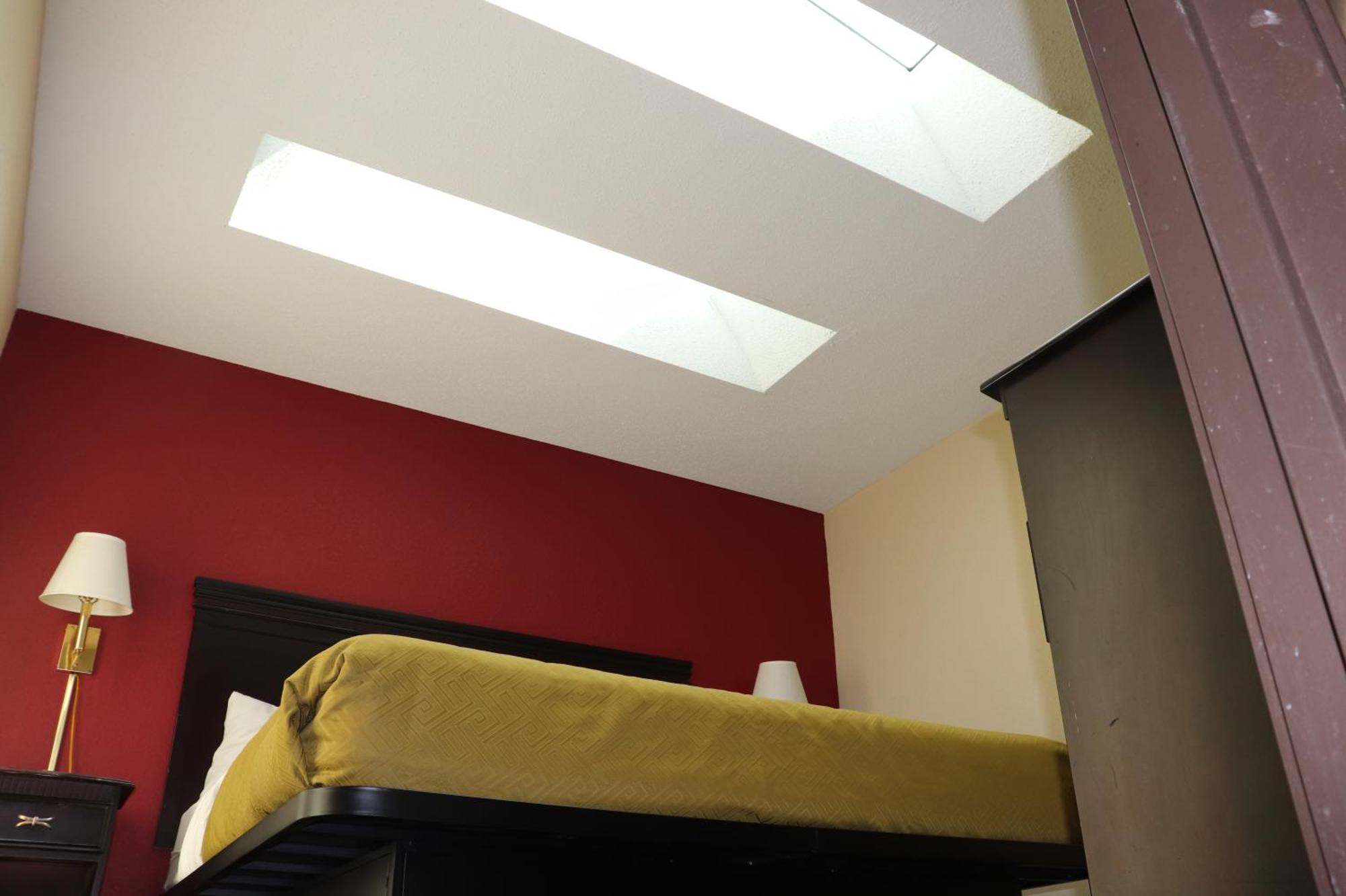 Econo Lodge Inn & Suites Уисконсин Делс Екстериор снимка
