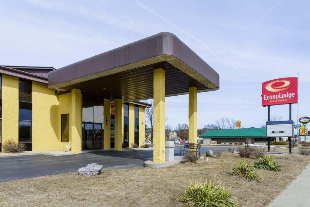 Econo Lodge Inn & Suites Уисконсин Делс Екстериор снимка